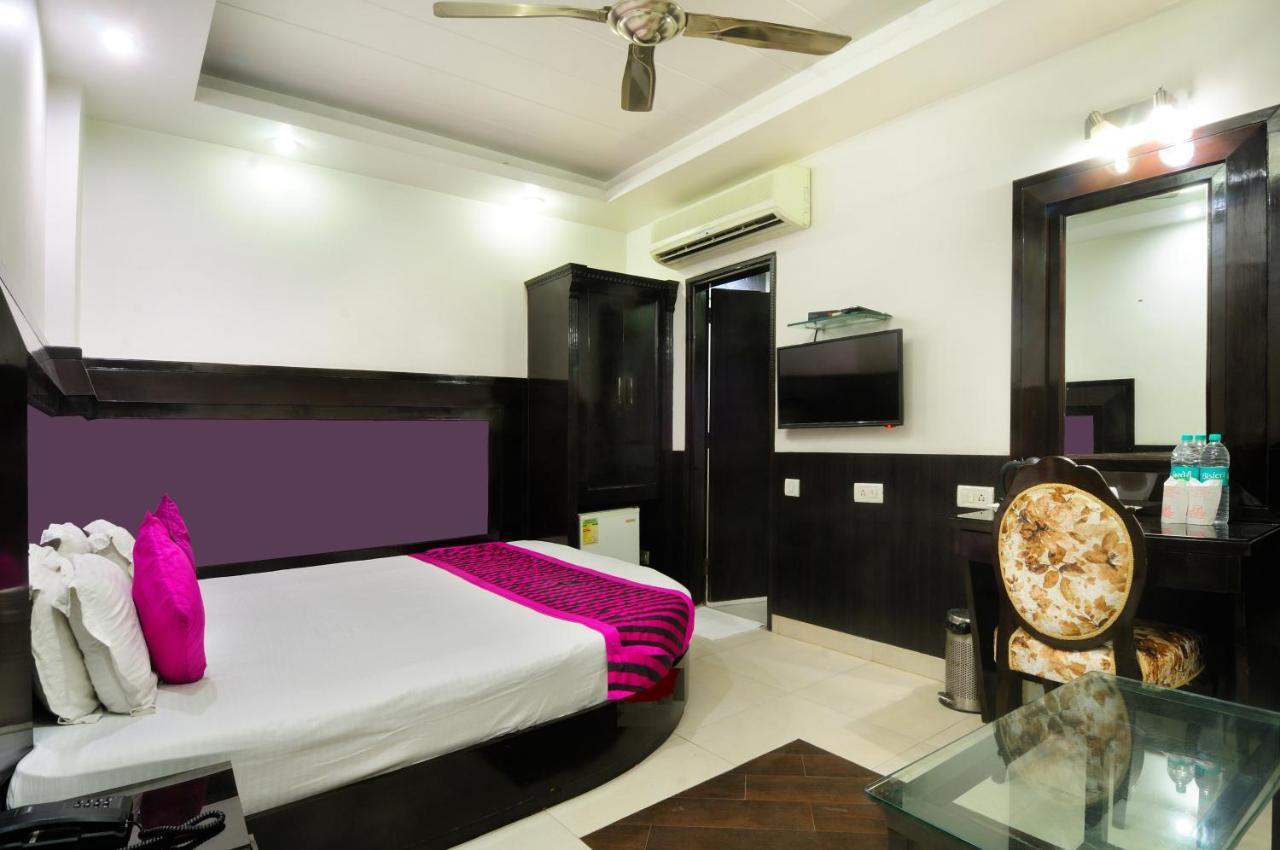 The Bonlon Inn-Near Blk Hospital Delhi (National Capital Territory of India) Exterior foto